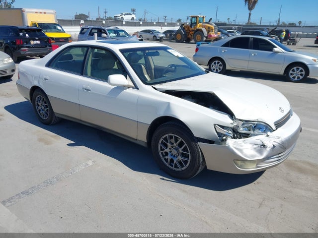 1999 Lexus Es 300 მანქანა იყიდება აუქციონზე, vin: JT8BF28G9X0161721, აუქციონის ნომერი: 45700815