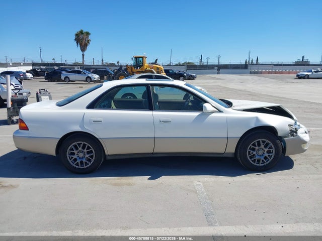 1999 Lexus Es 300 მანქანა იყიდება აუქციონზე, vin: JT8BF28G9X0161721, აუქციონის ნომერი: 45700815