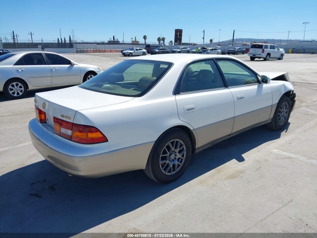 1999 Lexus Es 300 მანქანა იყიდება აუქციონზე, vin: JT8BF28G9X0161721, აუქციონის ნომერი: 45700815