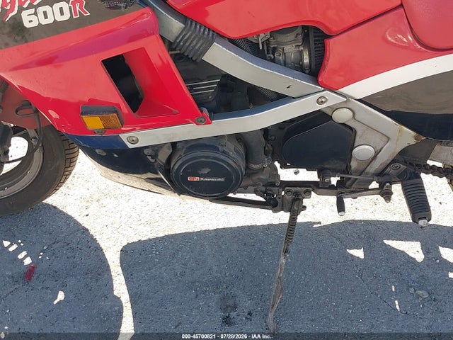 45700821 :رقم المزاد ، JKAZX4A18GA036633 vin ، 1986 Kawasaki Zx600 مزاد بيع