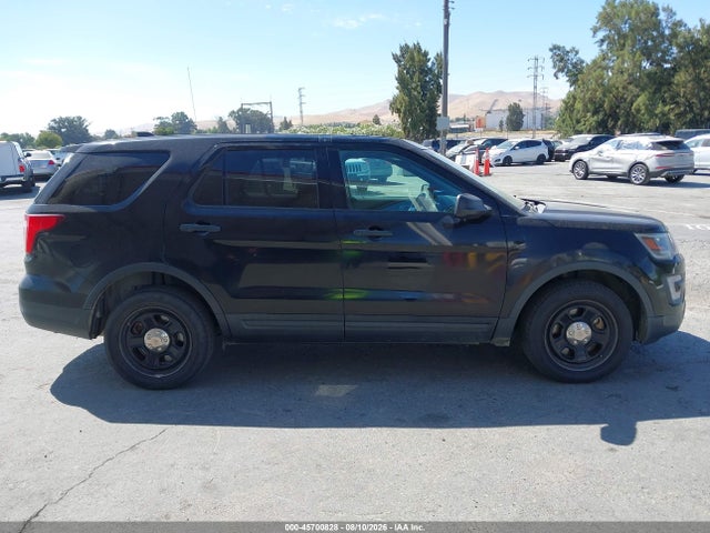 Ford Police Interceptor Utility 2018 1FM5K8ARXJGC49566 Image 18