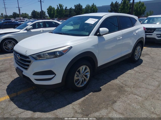 Hyundai TUCSON SE 2018 KM8J23A47JU710455 Image 2