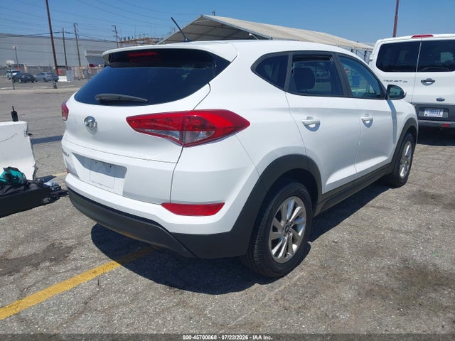 Hyundai TUCSON SE 2018 KM8J23A47JU710455 Image 4