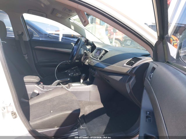 2015 Mitsubishi Lancer Es მანქანა იყიდება აუქციონზე, vin: JA32U2FU1FU004030, აუქციონის ნომერი: 45700887