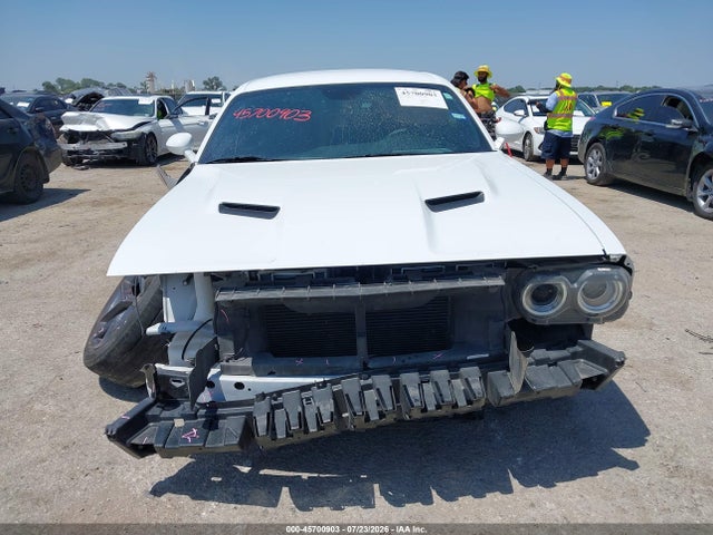 Продаж на аукціоні авто 2023 Dodge Challenger Sxt, vin: 2C3CDZAG5PH669229, номер лоту: 45700903