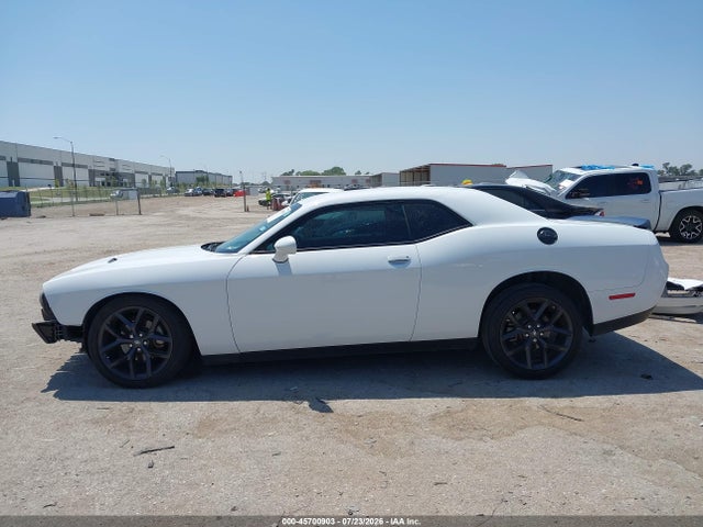 Продаж на аукціоні авто 2023 Dodge Challenger Sxt, vin: 2C3CDZAG5PH669229, номер лоту: 45700903