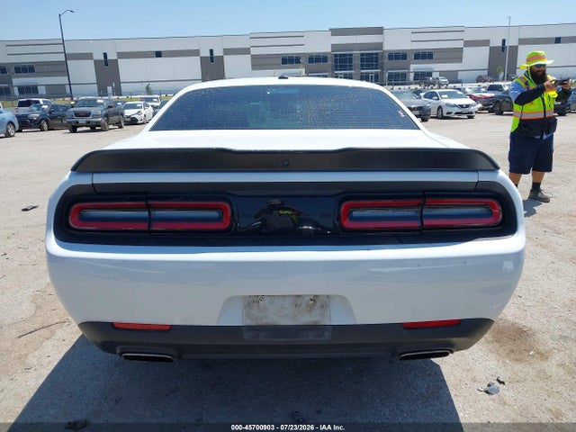Продаж на аукціоні авто 2023 Dodge Challenger Sxt, vin: 2C3CDZAG5PH669229, номер лоту: 45700903