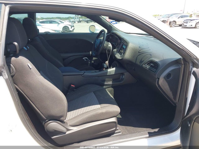 Продаж на аукціоні авто 2023 Dodge Challenger Sxt, vin: 2C3CDZAG5PH669229, номер лоту: 45700903