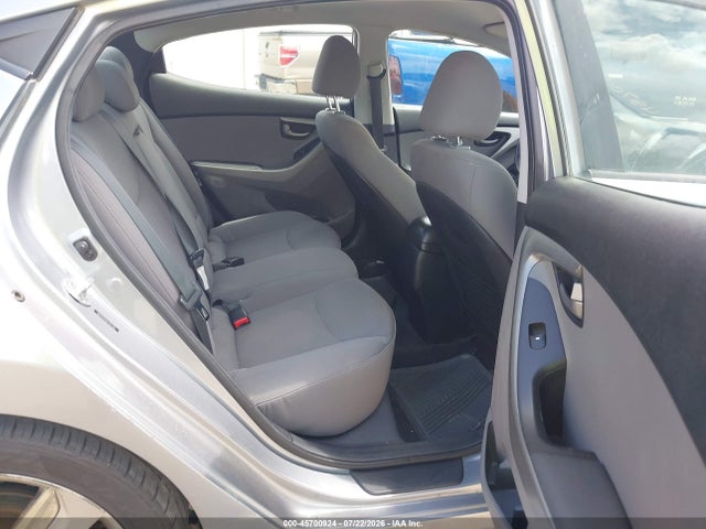 Продаж на аукціоні авто 2015 Hyundai Elantra Se, vin: 5NPDH4AE8FH651769, номер лоту: 45700924