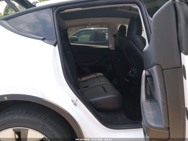 45700939 :رقم المزاد ، 7SAYGDEE1PF694464 vin ، 2023 Tesla Model Y Awd/long Range Dual Motor All-wheel Drive مزاد بيع