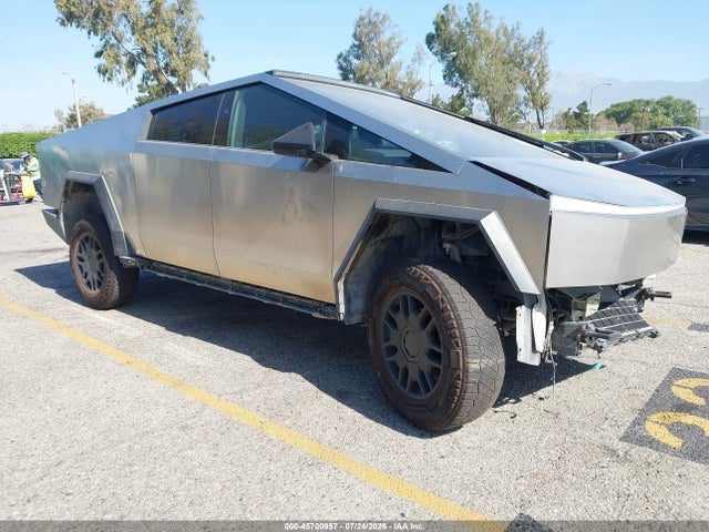 Tesla Cybertruck Cyberbeast 2024 7G2CEHEE0RA009114 Image 1