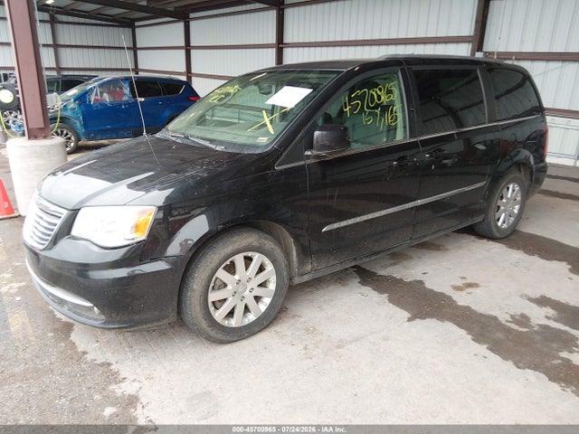 45700965 :رقم المزاد ، 2C4RC1BG3FR545543 vin ، 2015 Chrysler Town & Country Touring مزاد بيع