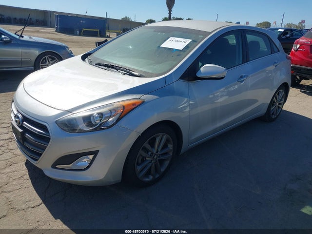 Hyundai ELANTRA GT 2016 KMHD35LH4GU307418 Image 2