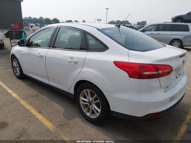 Ford FOCUS SE 2015 1FADP3F22FL385436 Image 3