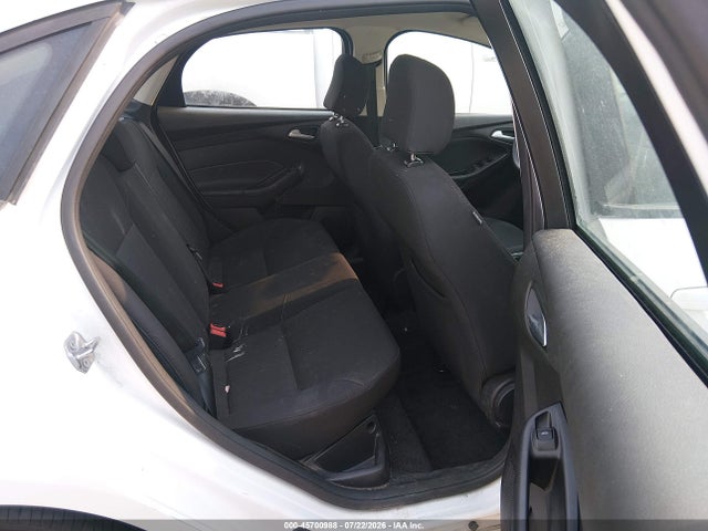 Ford FOCUS SE 2015 1FADP3F22FL385436 Image 8