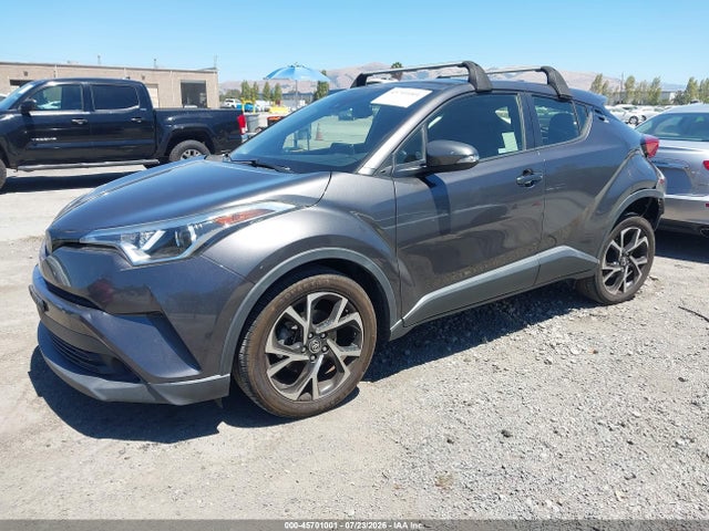 Toyota C-HR XLE 2019 JTNKHMBX4K1032008 Image 2