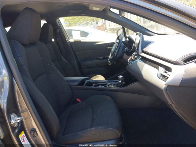 Toyota C-HR XLE 2019 JTNKHMBX4K1032008 Image 5