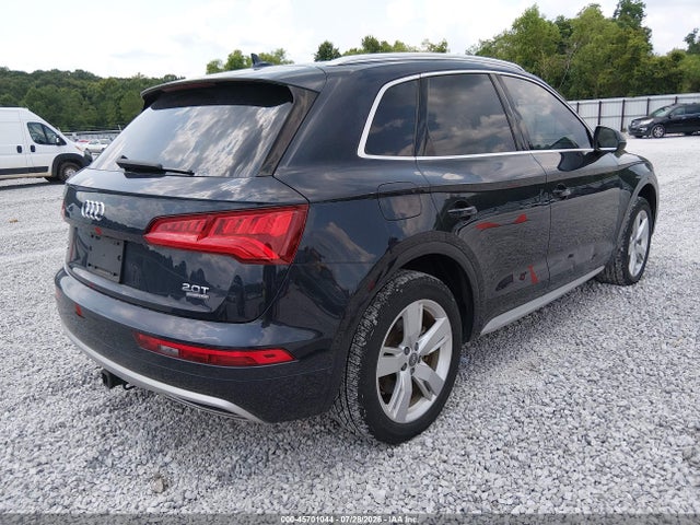 WA1BNAFY1J2106275 Audi Q5 2.0t Premium/2.0t Tech Premium