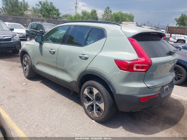 45701064 :رقم المزاد ، YV4L12UL3R2356922 vin ، 2024 Volvo Xc40 B5 Plus Dark Theme مزاد بيع