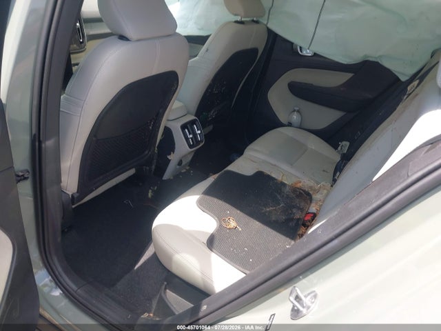 45701064 :رقم المزاد ، YV4L12UL3R2356922 vin ، 2024 Volvo Xc40 B5 Plus Dark Theme مزاد بيع