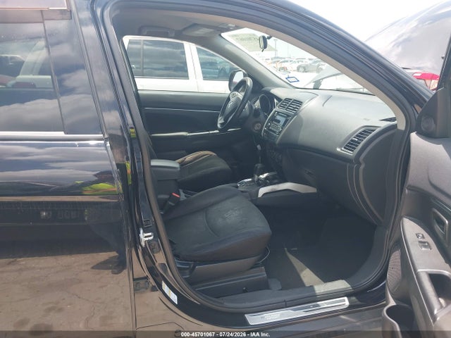 4A4AP3AU3EE010995 Mitsubishi Outlander Sport Es