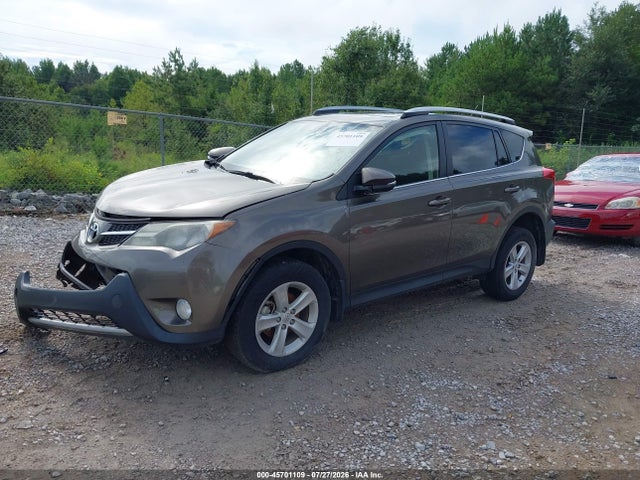 Toyota Rav4 Xle 2014 JTMWFREV4ED033908 Image 2