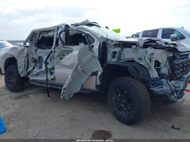 Продажа на аукционе авто 2026 Chevrolet Silverado 1500 4wd  Short Bed Zr2, vin: 3GCUKHEL9TG186733, номер лота: 45701130