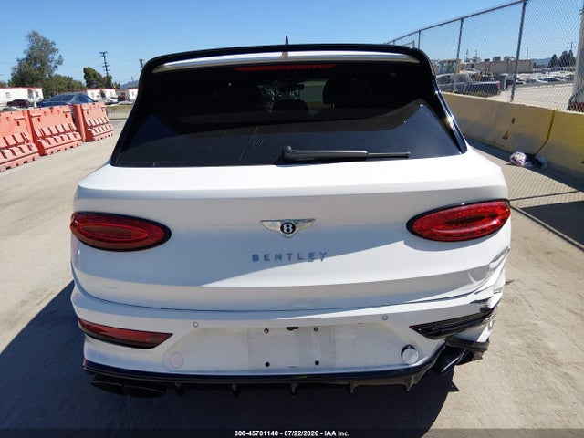 Bentley Bentayga Azure/s 2023 SJAAT2ZV2PC022081 Image 20