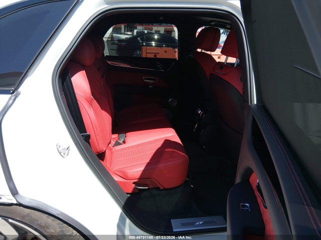 Bentley Bentayga Azure/s 2023 SJAAT2ZV2PC022081 Image 8