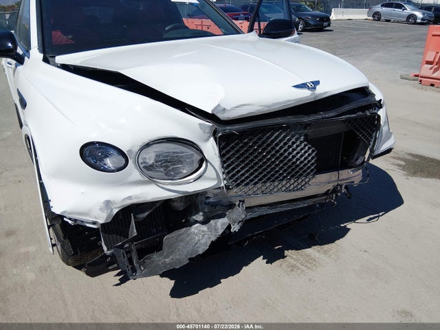 Bentley Bentayga Azure/s 2023 SJAAT2ZV2PC022081 Image 12