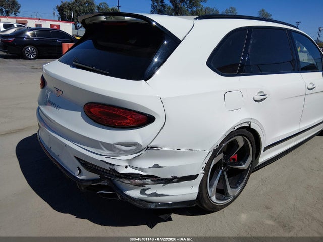 Bentley Bentayga Azure/s 2023 SJAAT2ZV2PC022081 Image 15