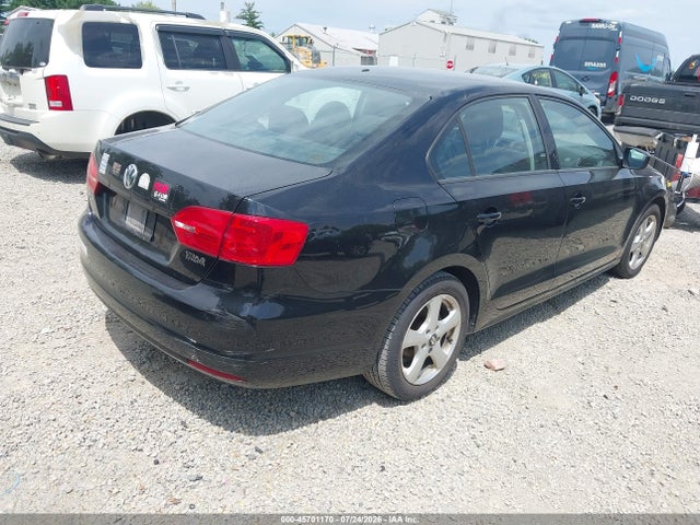 Продажа на аукционе авто 2014 Volkswagen Jetta 2.0l S, vin: 3VW2K7AJ4EM413799, номер лота: 45701170