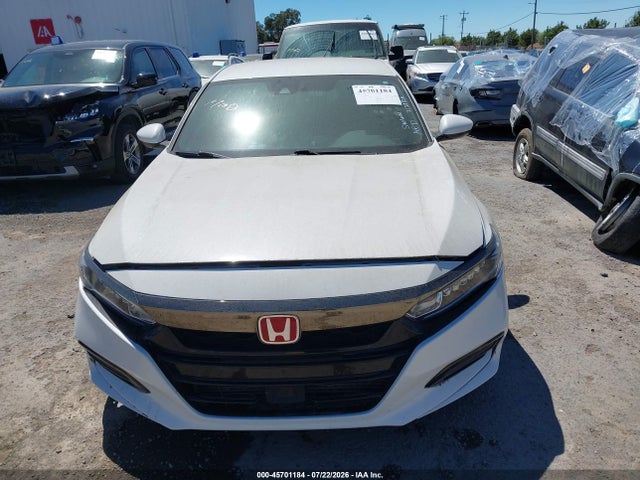 45701184 :رقم المزاد ، 1HGCV1F35JA248571 vin ، 2018 Honda Accord Sport مزاد بيع