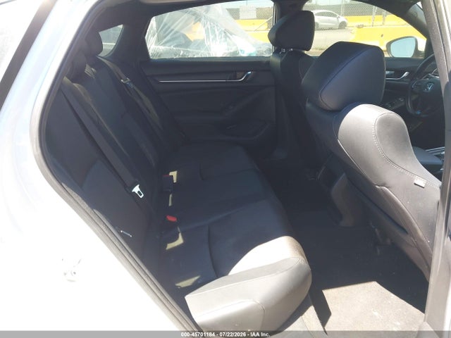 45701184 :رقم المزاد ، 1HGCV1F35JA248571 vin ، 2018 Honda Accord Sport مزاد بيع
