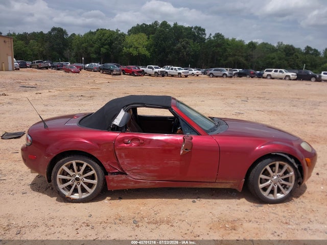 Продаж на аукціоні авто 2006 Mazda Mx-5 Grand Touring, vin: JM1NC25F060122436, номер лоту: 45701216