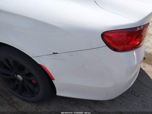 45701219 :رقم المزاد ، 1C3CCCAB5FN679107 vin ، 2015 Chrysler 200 Limited مزاد بيع