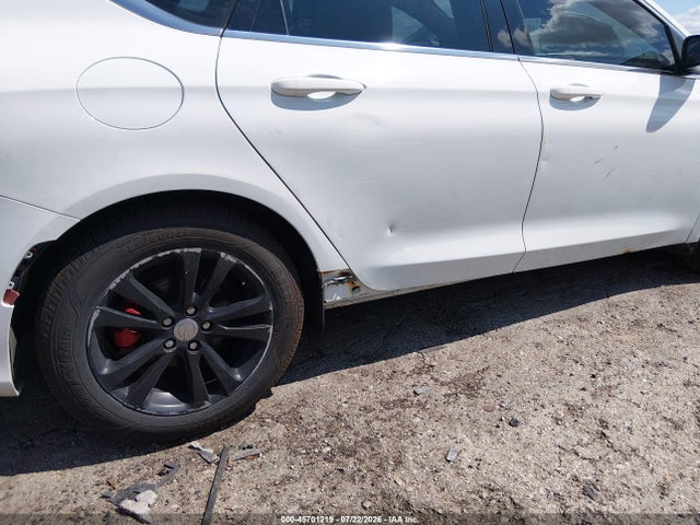 45701219 :رقم المزاد ، 1C3CCCAB5FN679107 vin ، 2015 Chrysler 200 Limited مزاد بيع