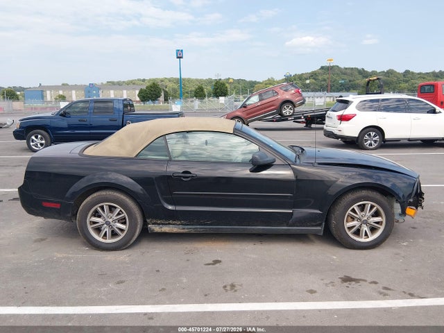 2005 Ford Mustang მანქანა იყიდება აუქციონზე, vin: 1ZVFT84N555199639, აუქციონის ნომერი: 45701224