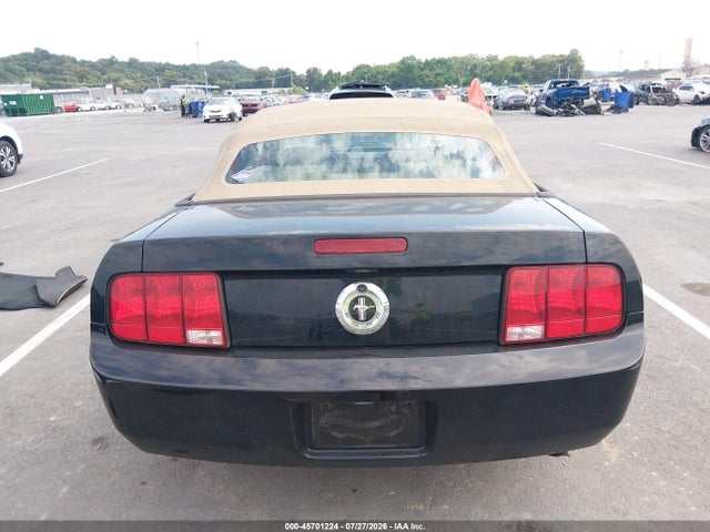 2005 Ford Mustang მანქანა იყიდება აუქციონზე, vin: 1ZVFT84N555199639, აუქციონის ნომერი: 45701224
