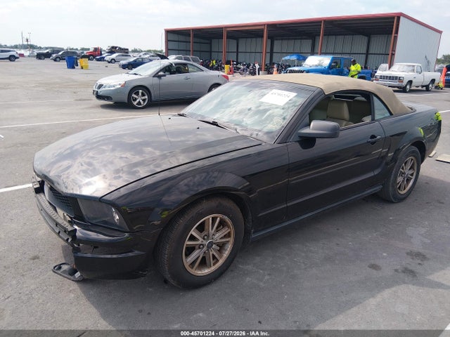 2005 Ford Mustang მანქანა იყიდება აუქციონზე, vin: 1ZVFT84N555199639, აუქციონის ნომერი: 45701224