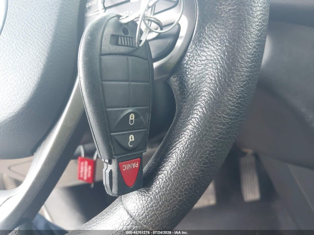 45701276 :رقم المزاد ، 1C4PJLCB8MD192244 vin ، 2021 Jeep Cherokee Latitude Fwd مزاد بيع