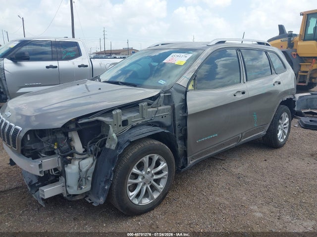45701276 :رقم المزاد ، 1C4PJLCB8MD192244 vin ، 2021 Jeep Cherokee Latitude Fwd مزاد بيع