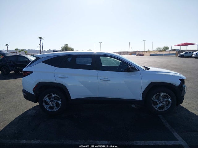 5NMJA3AE7NH010903 Hyundai TUCSON SE