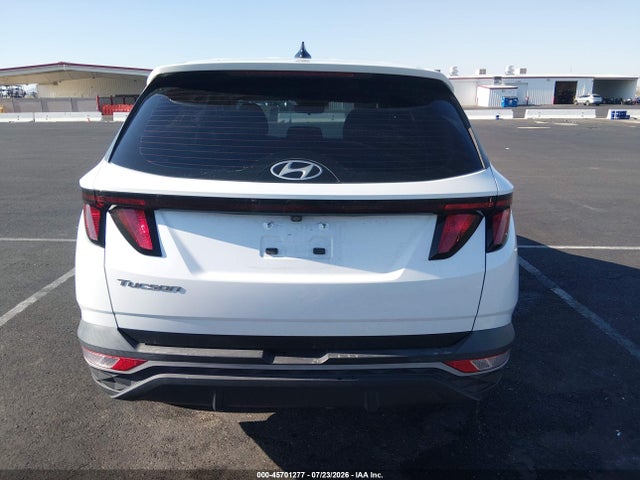 5NMJA3AE7NH010903 Hyundai TUCSON SE
