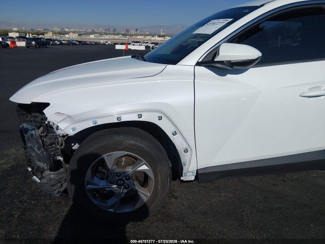 5NMJA3AE7NH010903 Hyundai TUCSON SE