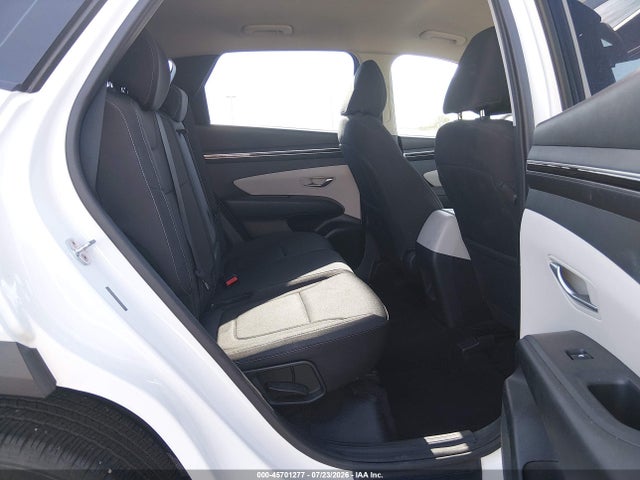5NMJA3AE7NH010903 Hyundai TUCSON SE