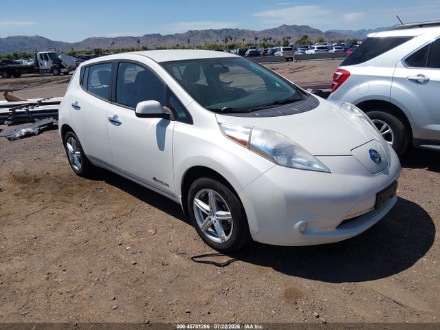Nissan LEAF S 2015 1N4AZ0CP3FC312488 главное изображение
