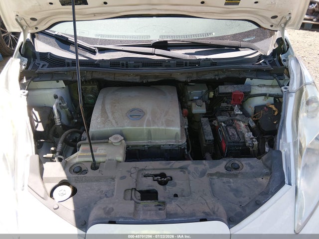 1N4AZ0CP3FC312488 Nissan LEAF S