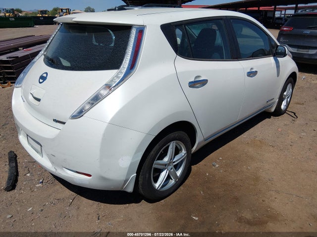 1N4AZ0CP3FC312488 Nissan LEAF S