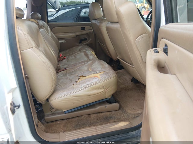 Продажа на аукционе авто 2000 Gmc Yukon Xl 2500 Slt, vin: 3GKGK26U9YG170626, номер лота: 45701322